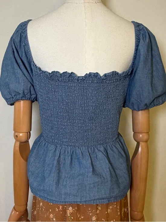 J.Crew Denim Smocked Crop Top Size 2X EUC - Picture 7 of 10